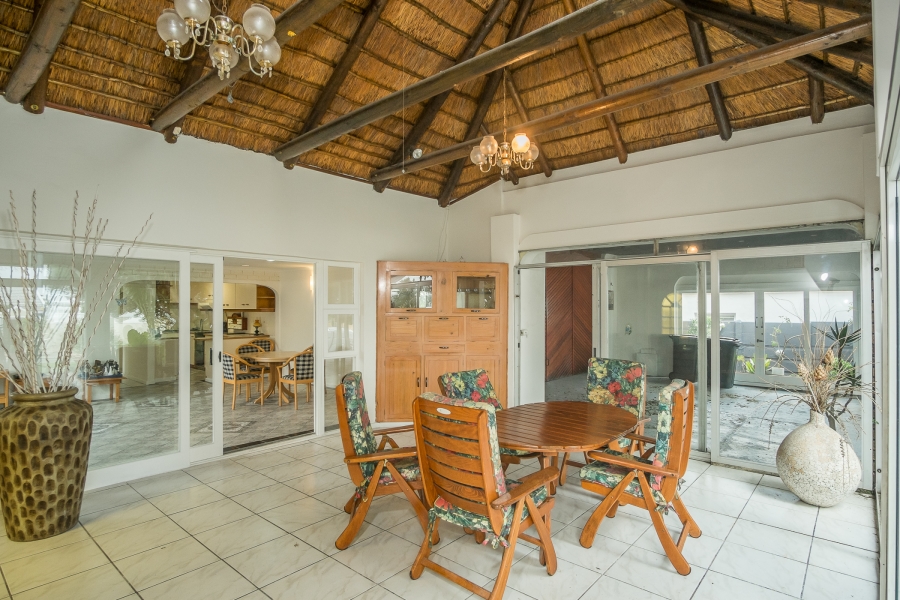 6 Bedroom Property for Sale in Kommetjie Western Cape